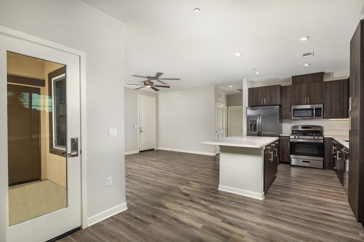 Lakeview 88 Apartments San Diego Ca 22 of 33