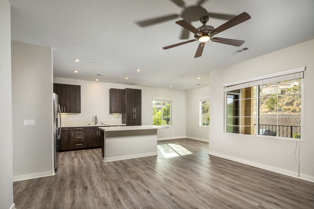 Lakeview 88 Apartments San Diego Ca 23 of 33