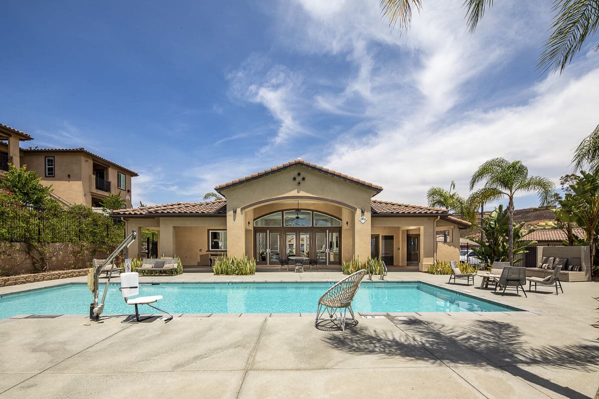 Lakeview 88 Apartments San Diego Ca 5 of 33