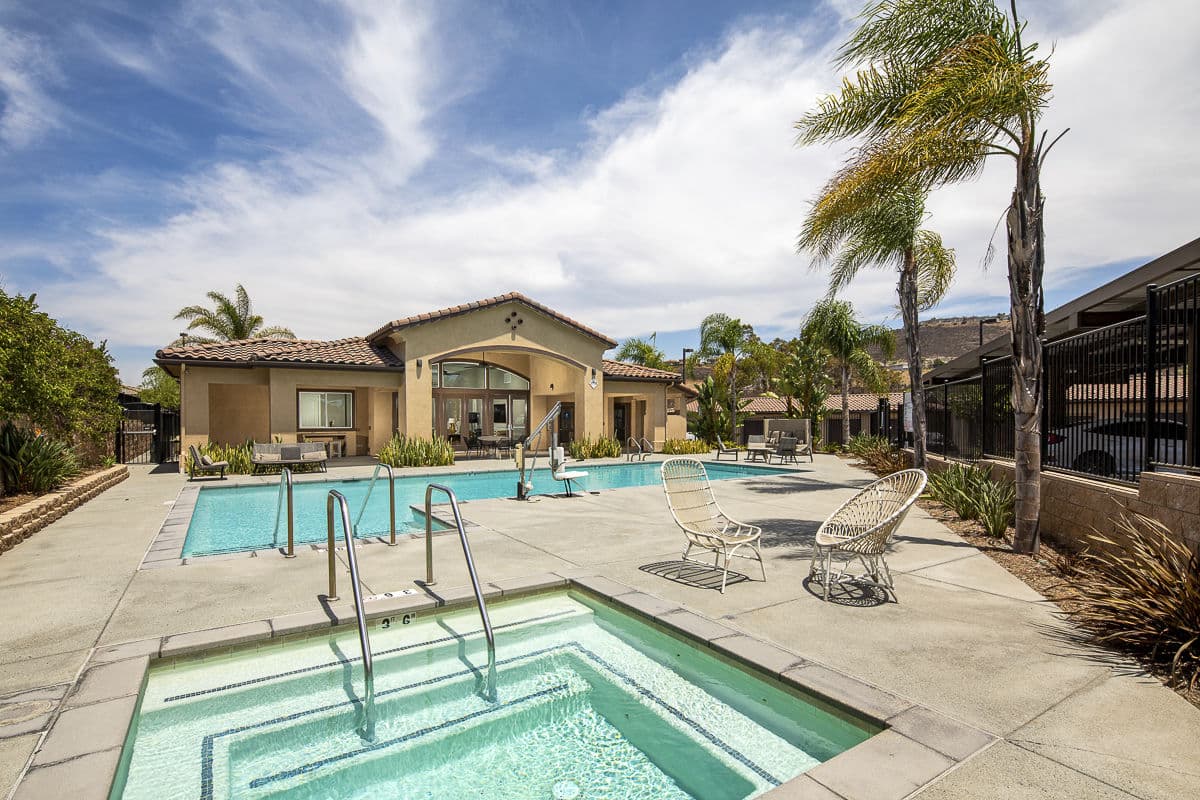 Lakeview 88 Apartments San Diego Ca 6 of 33