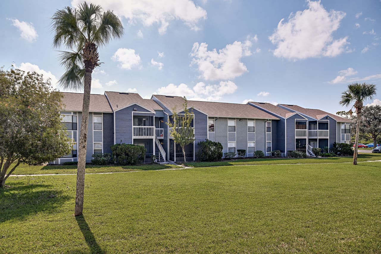 Lake Pointe Melbourne Fl 3 of 25