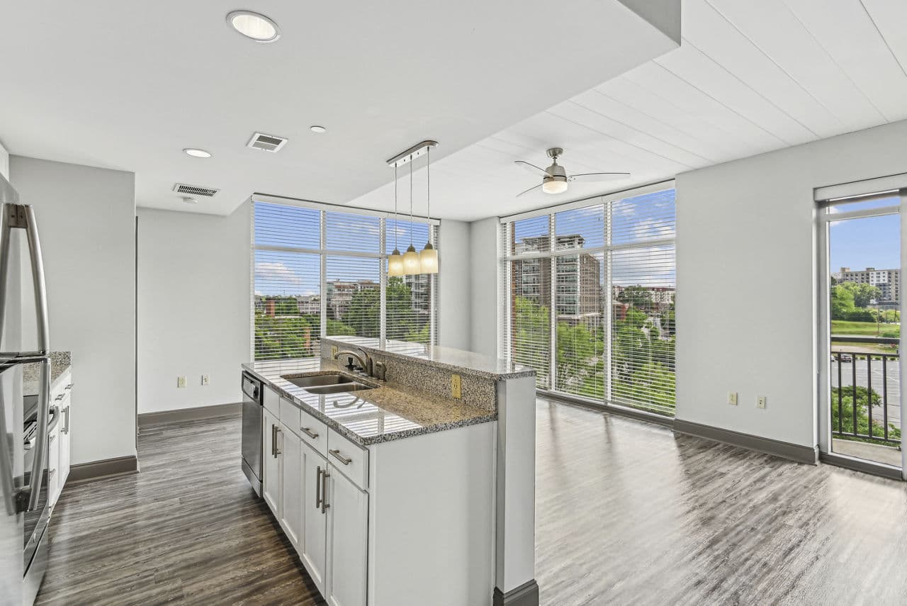 Rivers Edge Apartments 8 of 14
