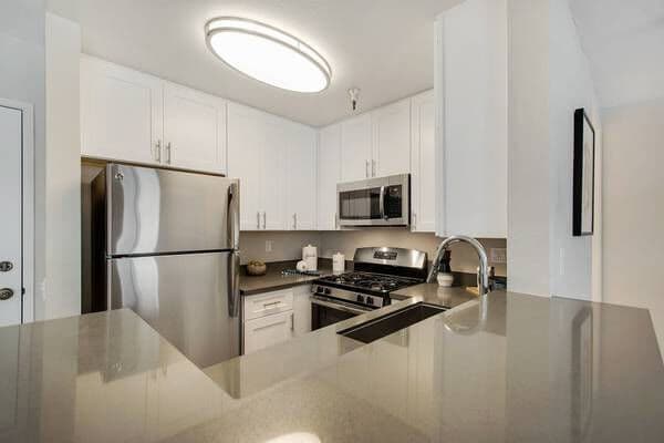 Broadstone Los Feliz 11 of 24