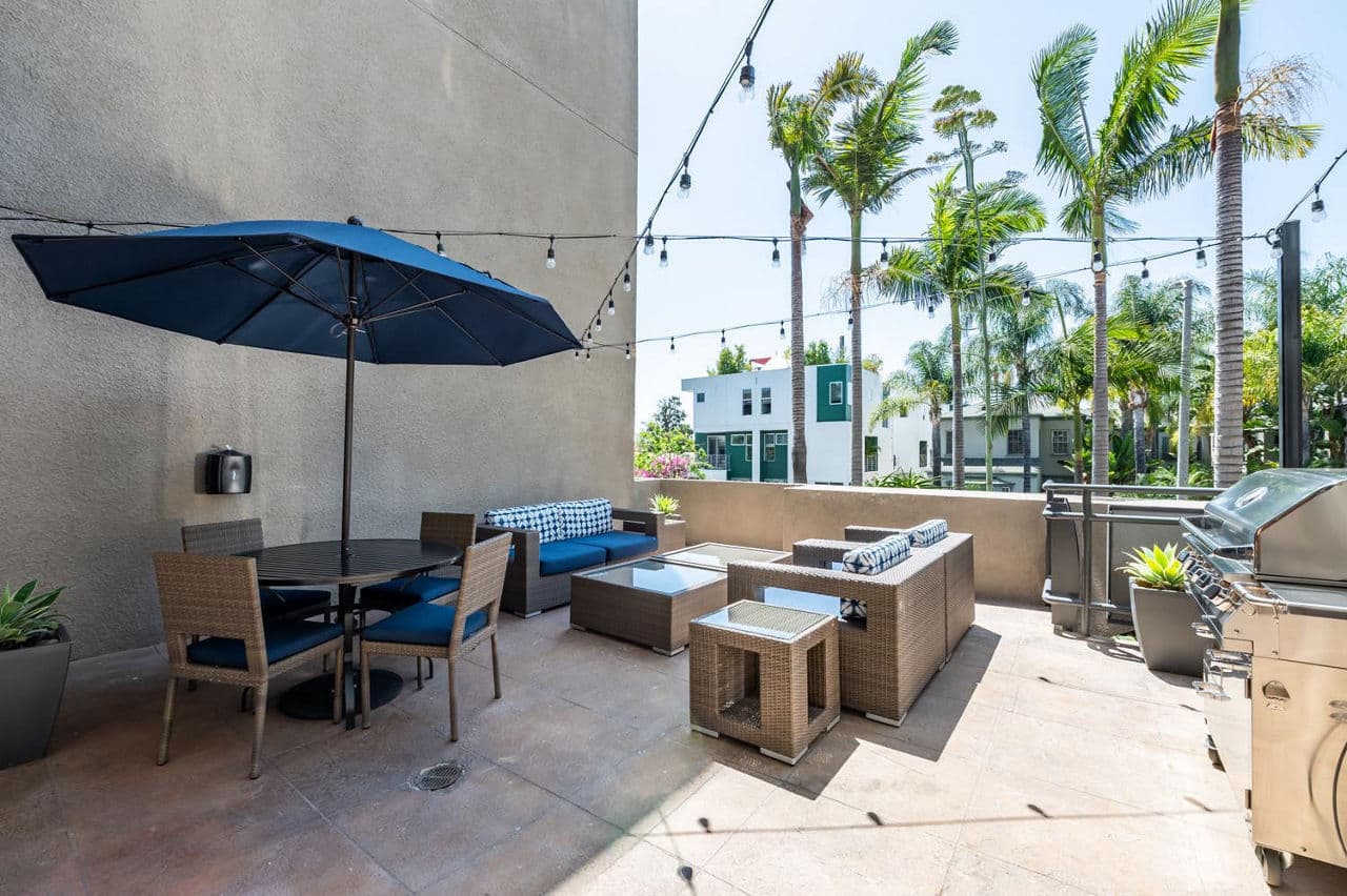 Broadstone Los Feliz 24 of 24