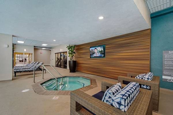 Broadstone Los Feliz 18 of 24