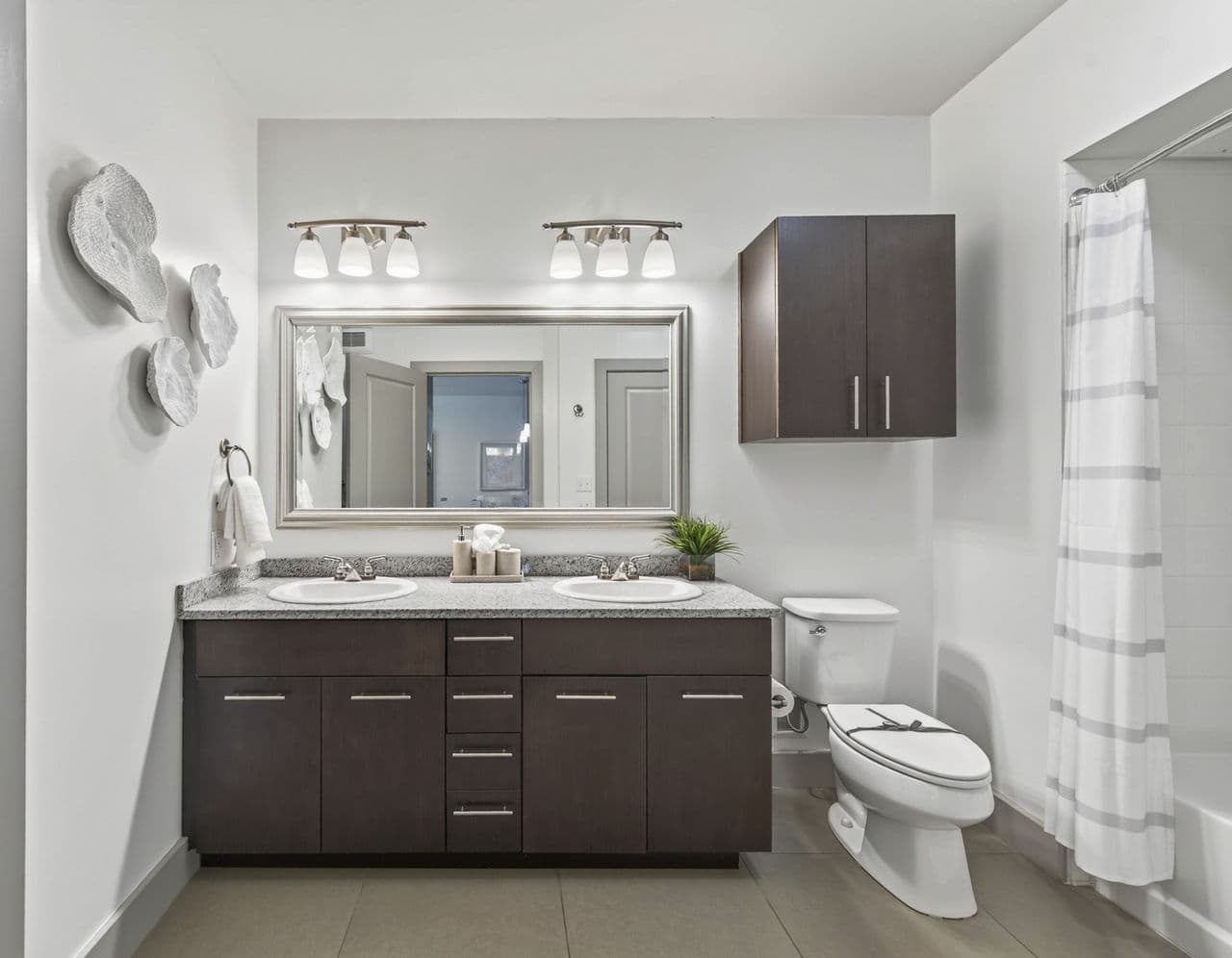 The Landing At Vinnin Square Swampscott Ma 27 of 28