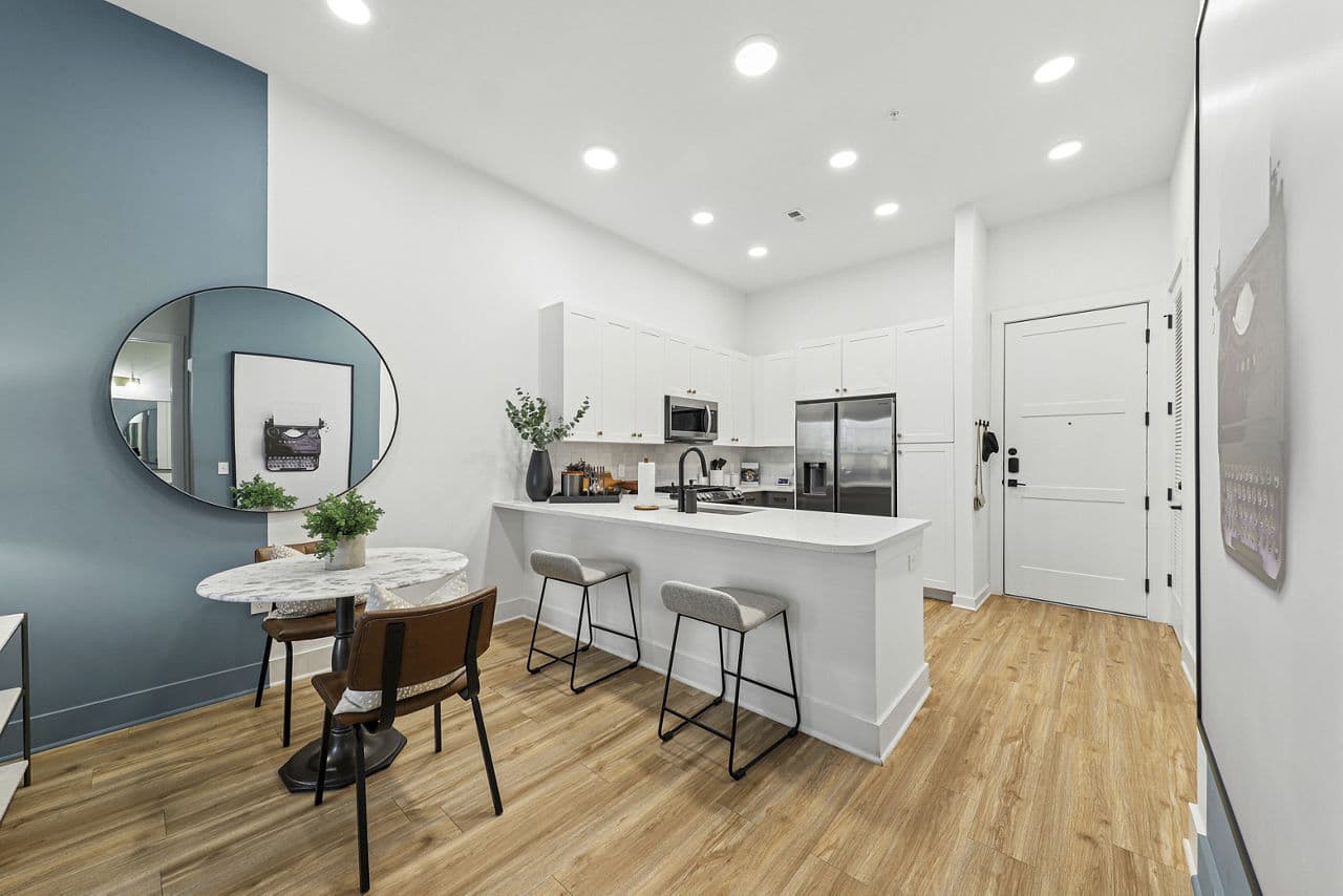The Boulevard at Grant Park Apartments 2 of 8
