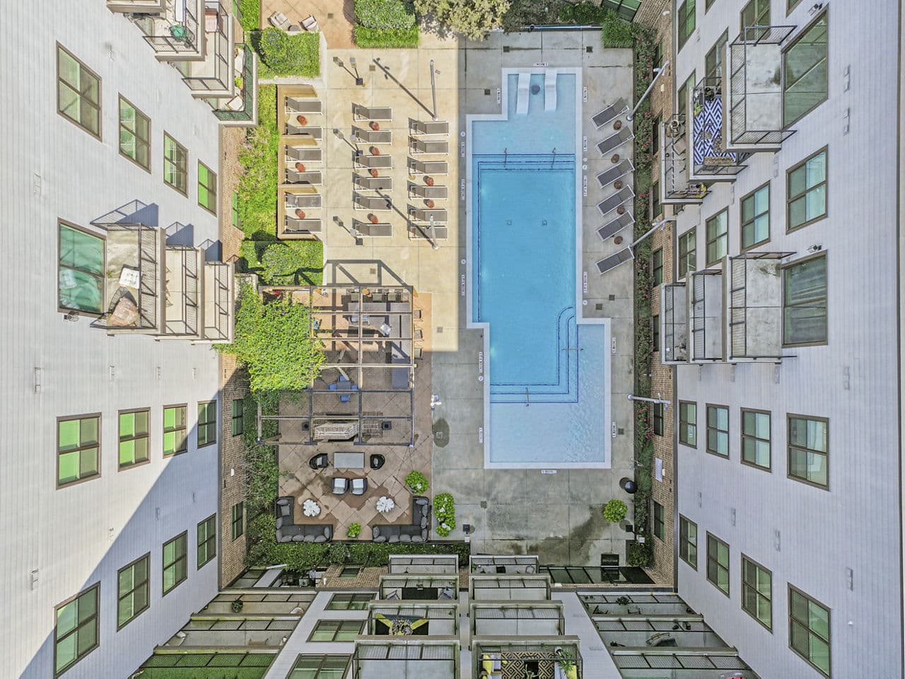 The Boulevard at Grant Park Apartments 6 of 8