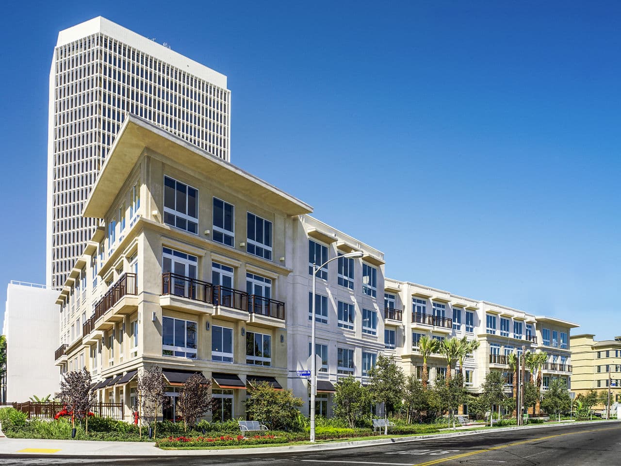 Broadstone Miracle Mile Los Angeles Ca 2 of 20