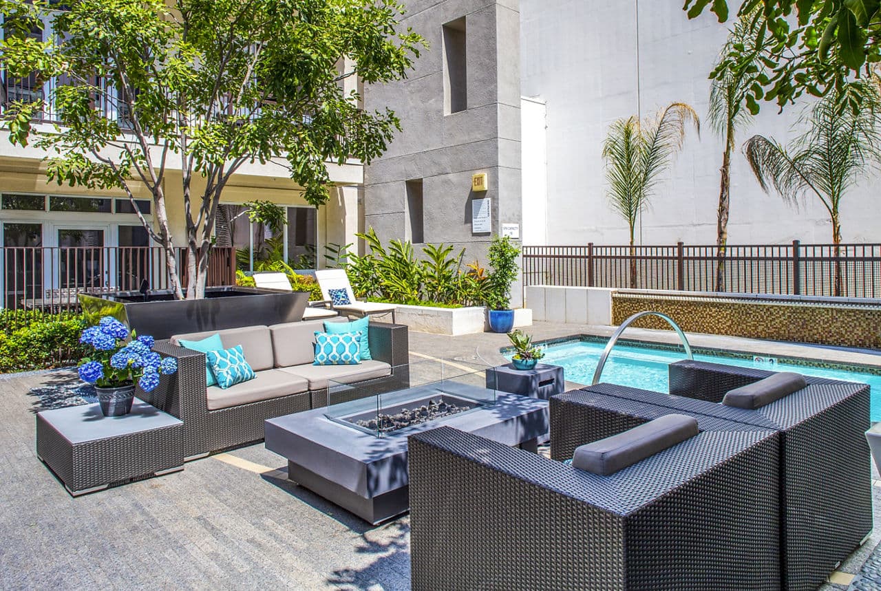 Broadstone Miracle Mile Los Angeles Ca 7 of 20