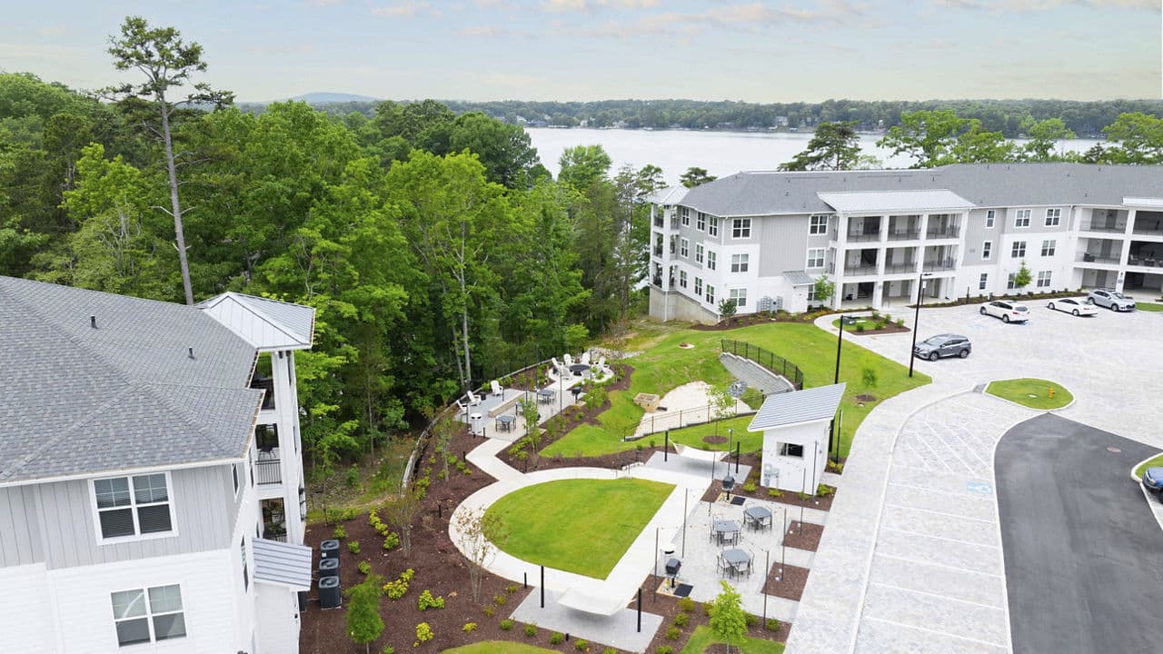 Lakehouse on Wylie Apartments 5 of 8