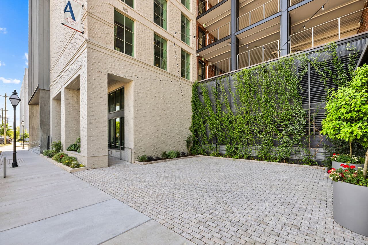 Atlantic on Romney Apartments 18 of 27