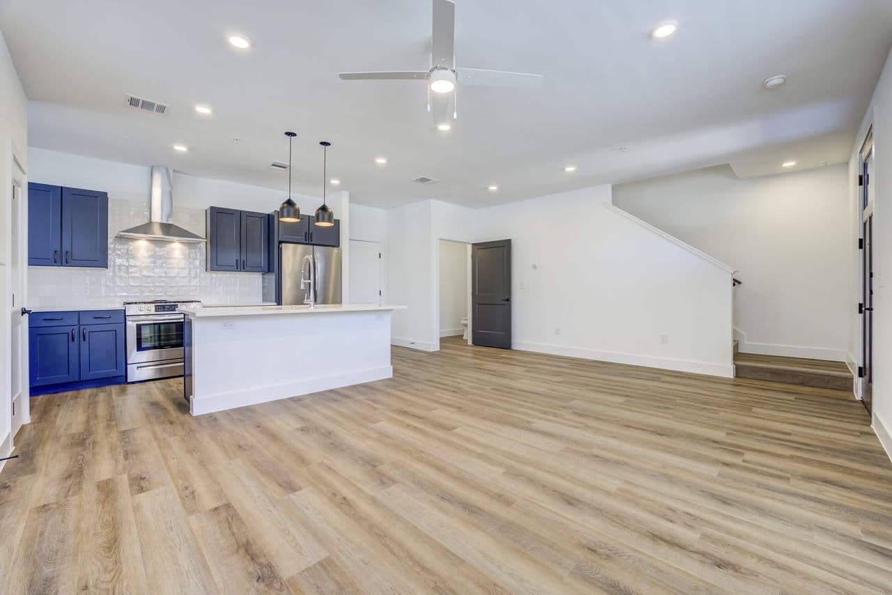 Escalon Townhomes Leander Tx 16 of 20