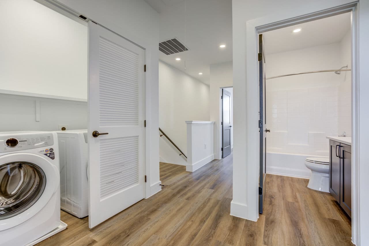 Escalon Townhomes Leander Tx 17 of 20