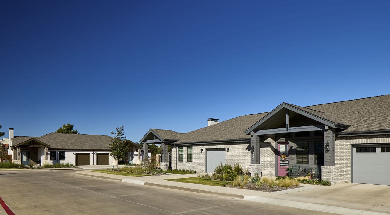 Avenida Carrollton 3 of 30