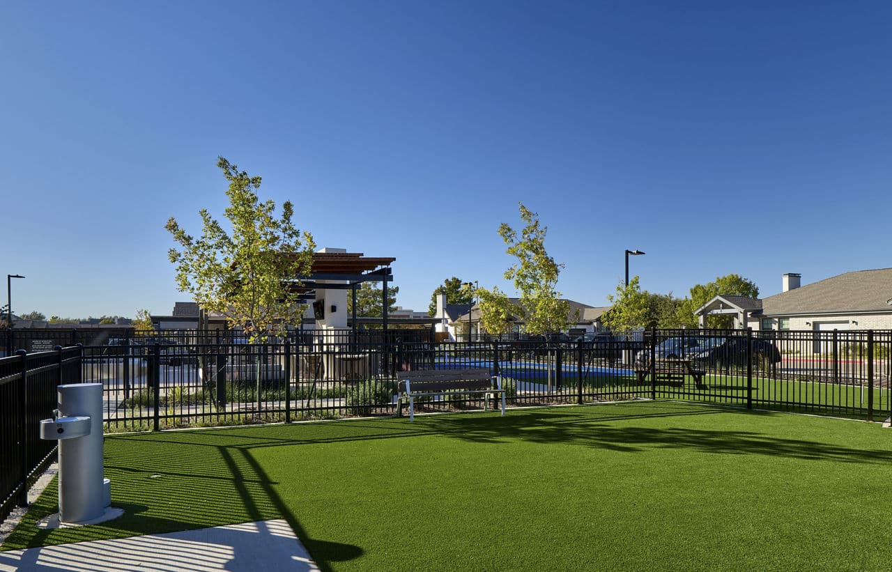 Avenida Carrollton 20 of 30