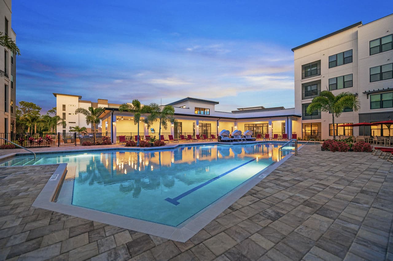 The Pointe at Lakewood Ranch 2 of 8