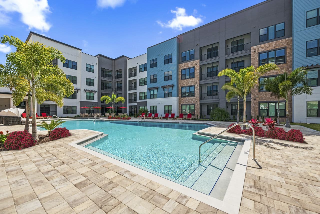 The Pointe at Lakewood Ranch 3 of 8