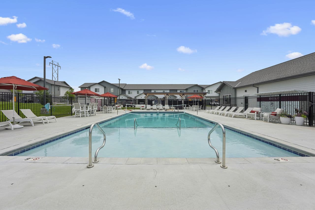 Vestara 72 Papillion Ne 3 of 29