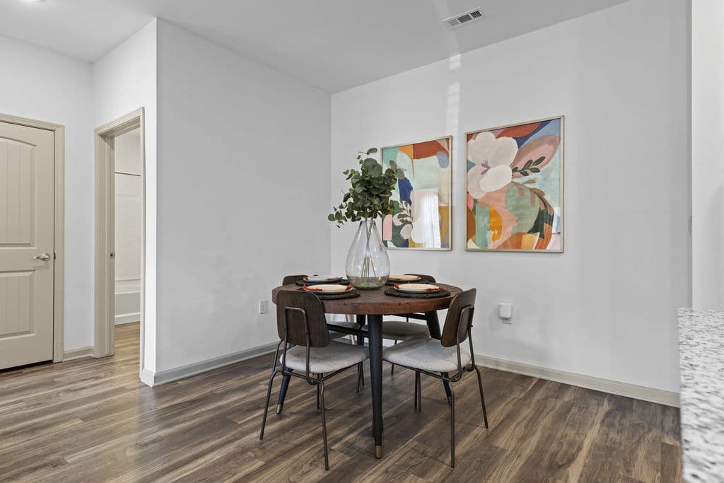Pringle Square Apartments Charlotte Nc 4 of 29