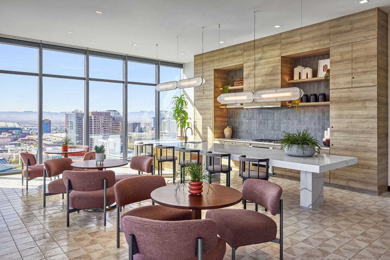 Skye on 6th Apartments 9 of 31