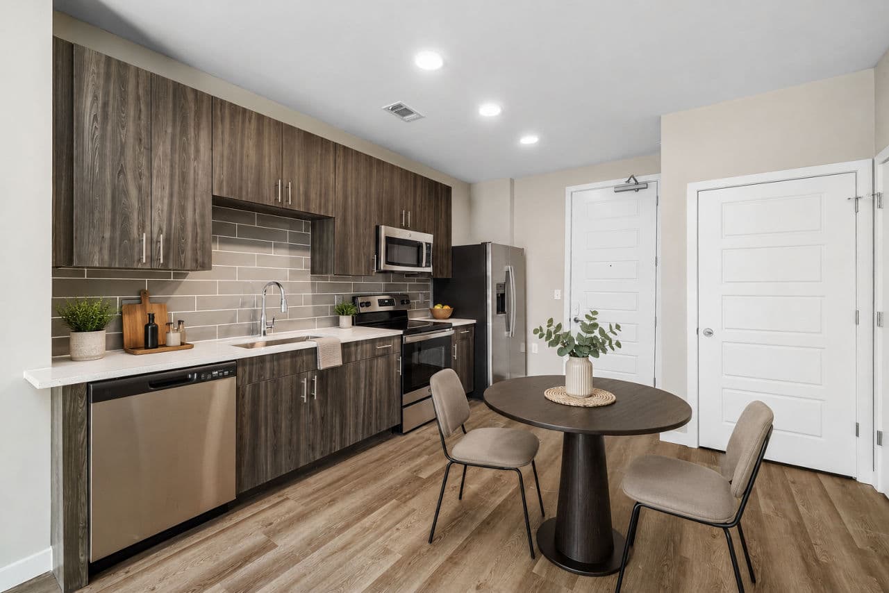 Everly on 401 Apartments 10 of 13