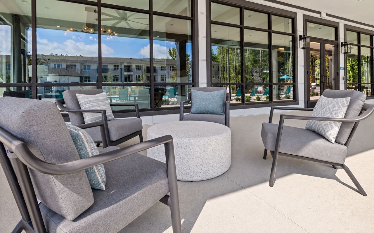 Everly on 401 Apartments 7 of 13