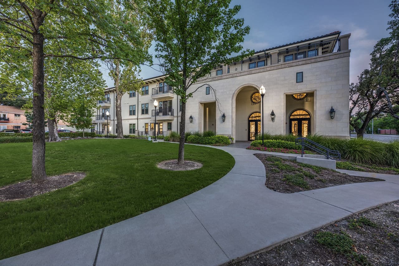 The Laurel Preston Hollow 2 of 8