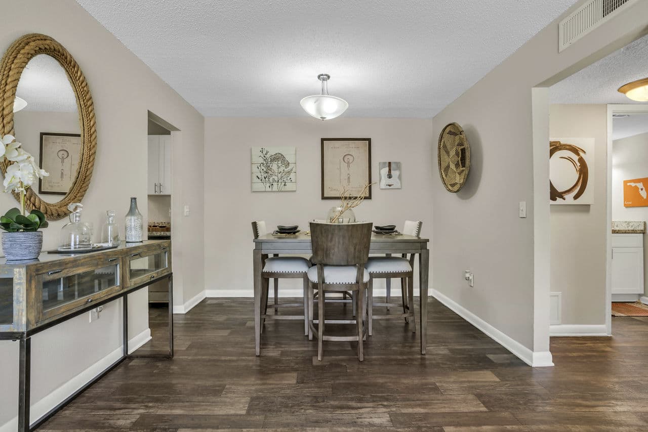 Castilian Apartments 19 of 36