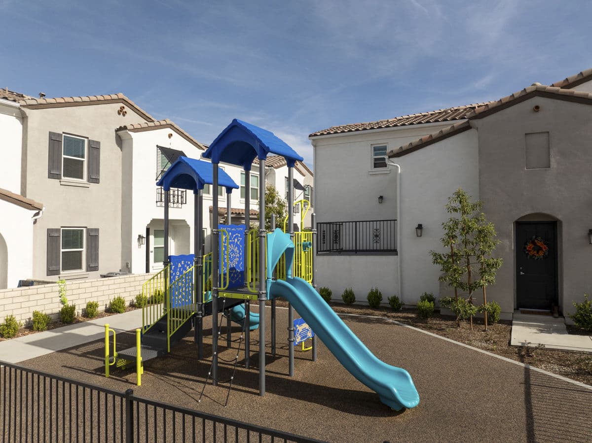 San Carlo Townhomes Highland Ca 19 of 29