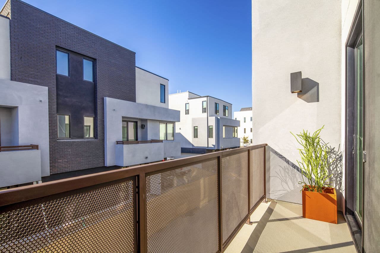 Mason Townhomes at Epoca 27 of 31