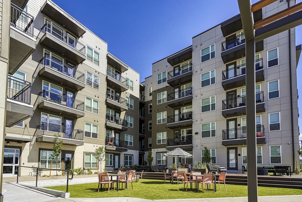 Alexan Montview Plaza Aurora Co 1 of 33