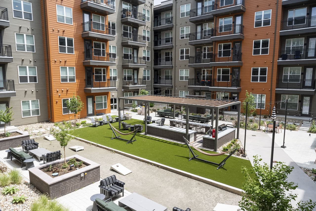Alexan Montview Plaza Aurora Co 30 of 33