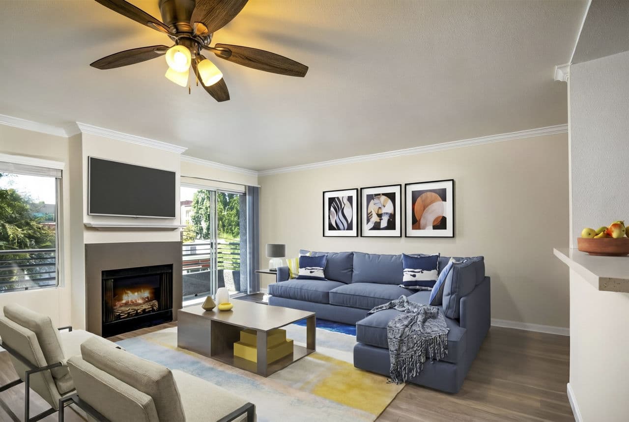 Warner Pointe Woodland Hills Ca 19 of 25