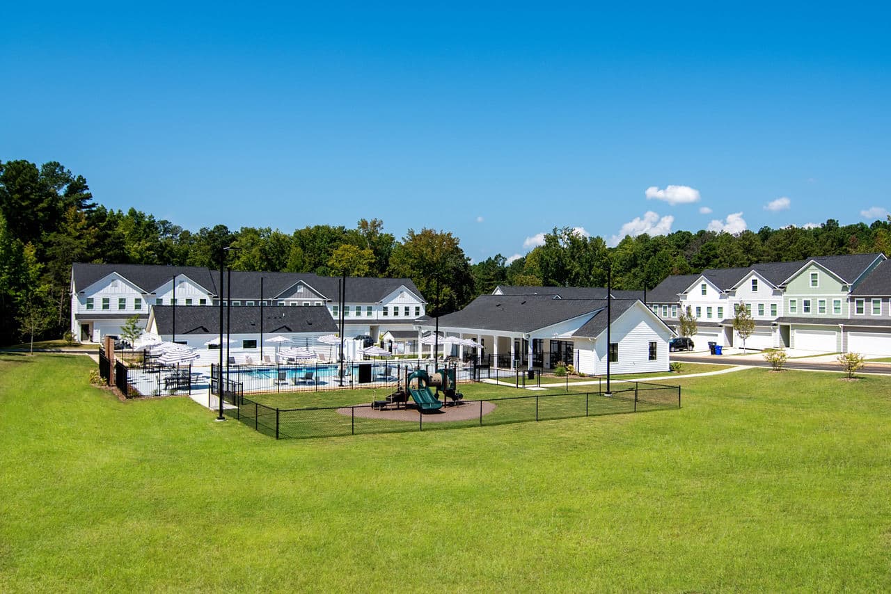 Summerwell Parkway Village Union City Ga 2 of 21