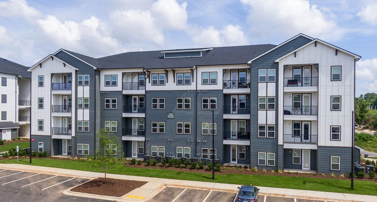 Arlow at Blue Ridge Apartments 3 of 31