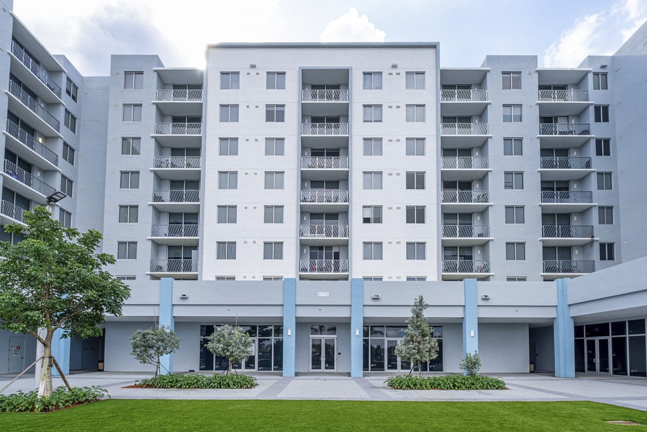 Century Town Center Apartments Doral Fl 1 of 24