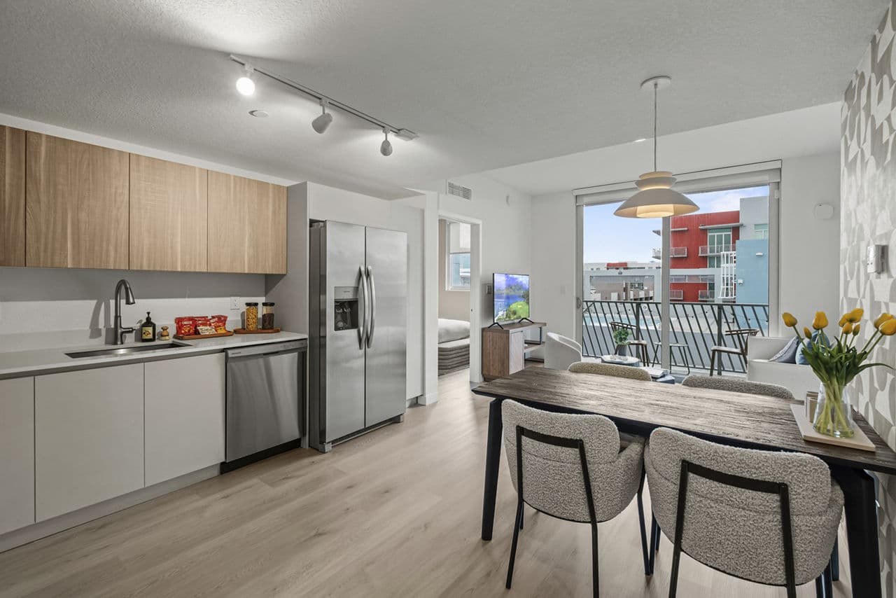 Century Town Center Apartments Doral Fl 18 of 24