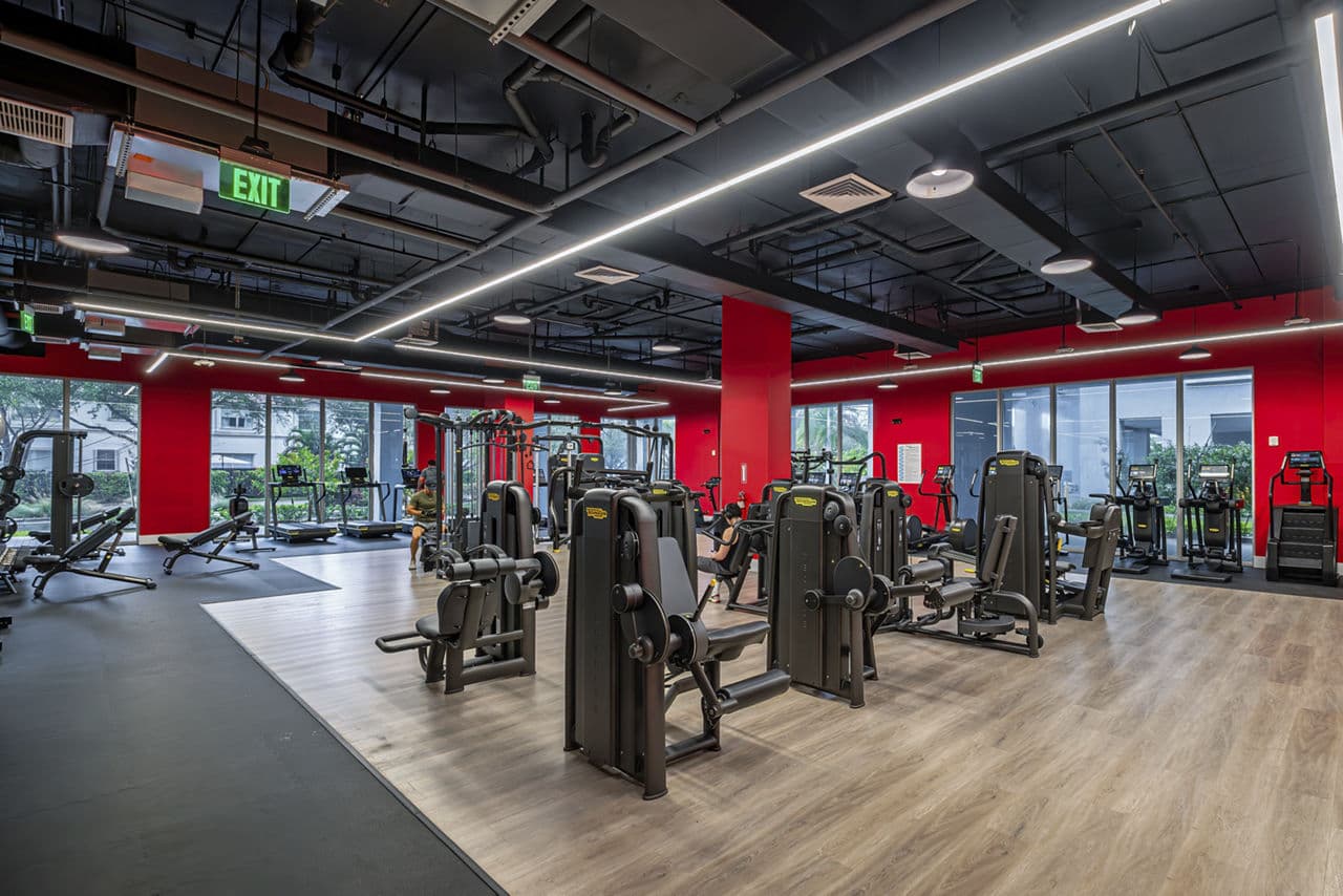 Century Town Center Apartments Doral Fl 7 of 24