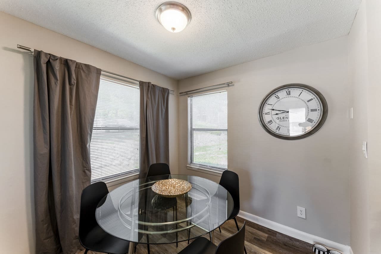 Sunstone Apartments 18 of 26