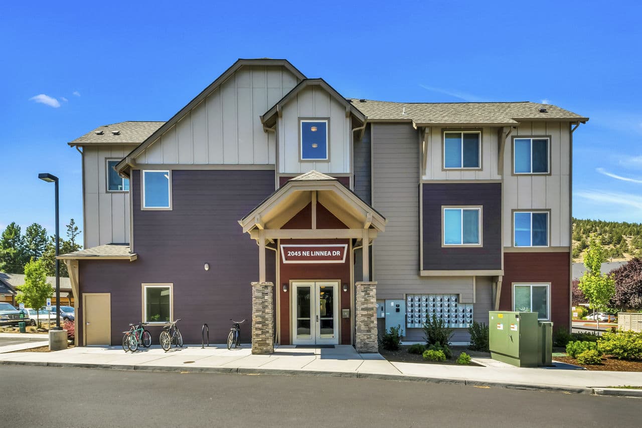 Outlook At Pilot Butte Bend Or 5 of 24