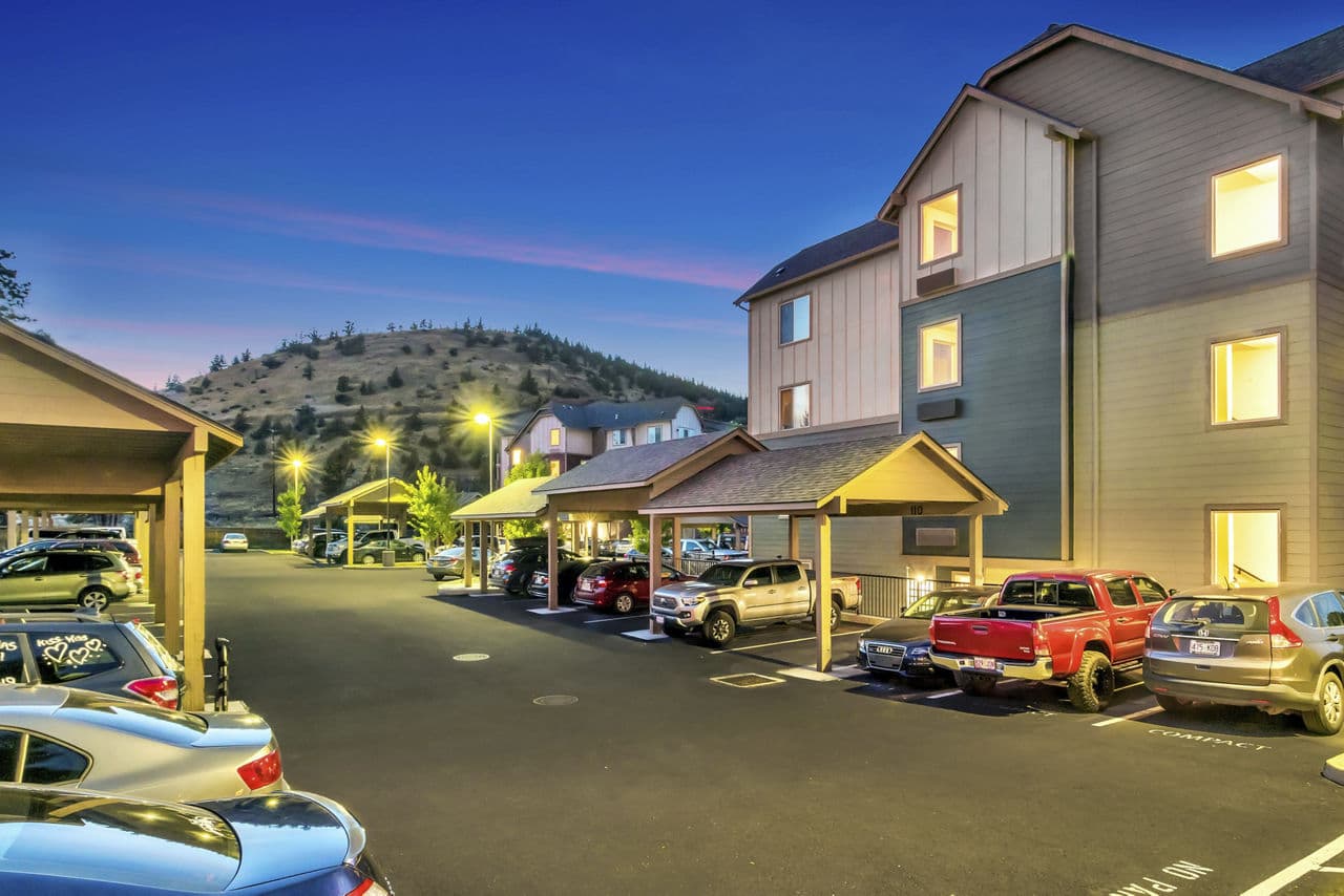 Outlook At Pilot Butte Bend Or 7 of 24