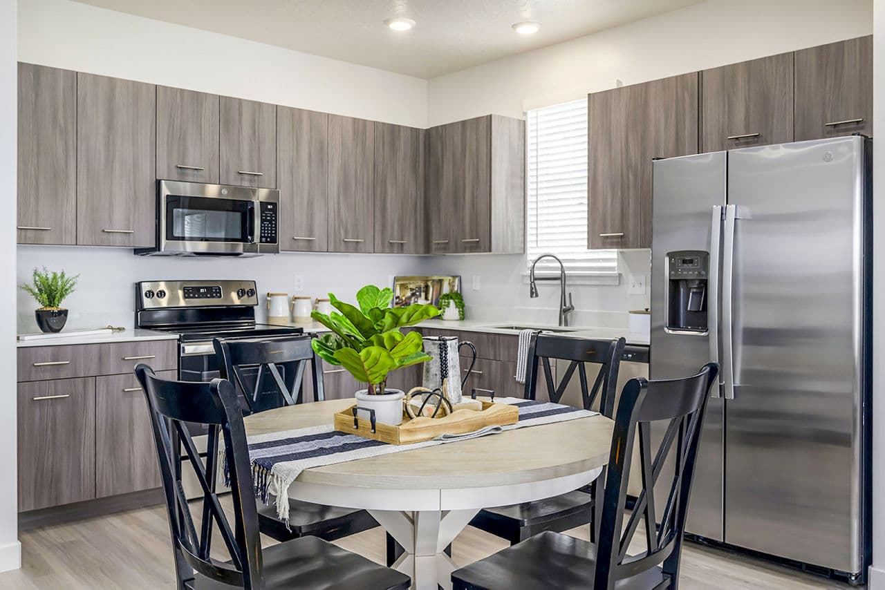 Calypso Townhomes Saratoga Springs Ut 12 of 20