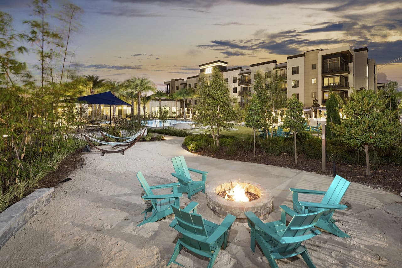 Sur Southside Quarter Apartments 5 of 8