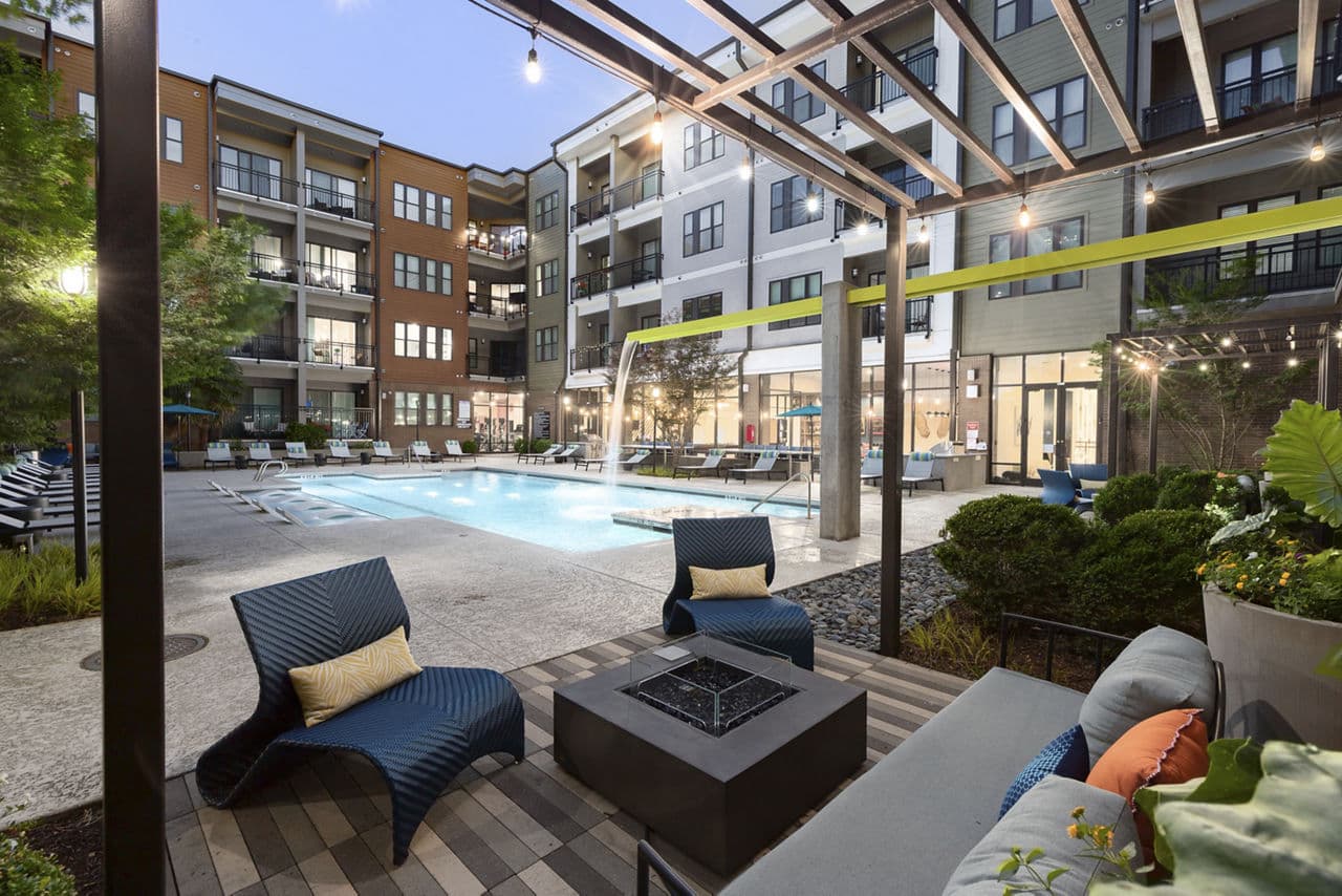 675 N Highland Atlanta Ga 6 of 25