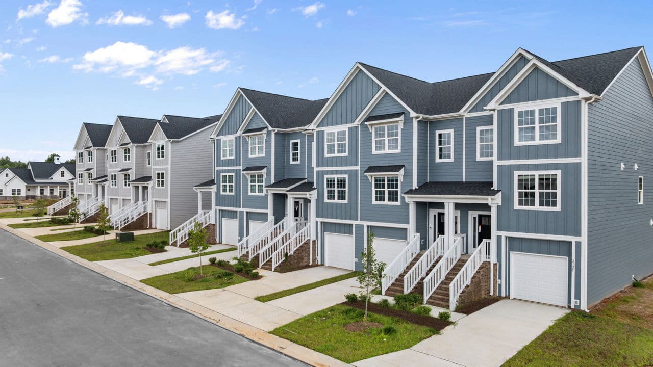 Spire At Darrowby Ridge Townhomes Burlington Nc 1 of 30
