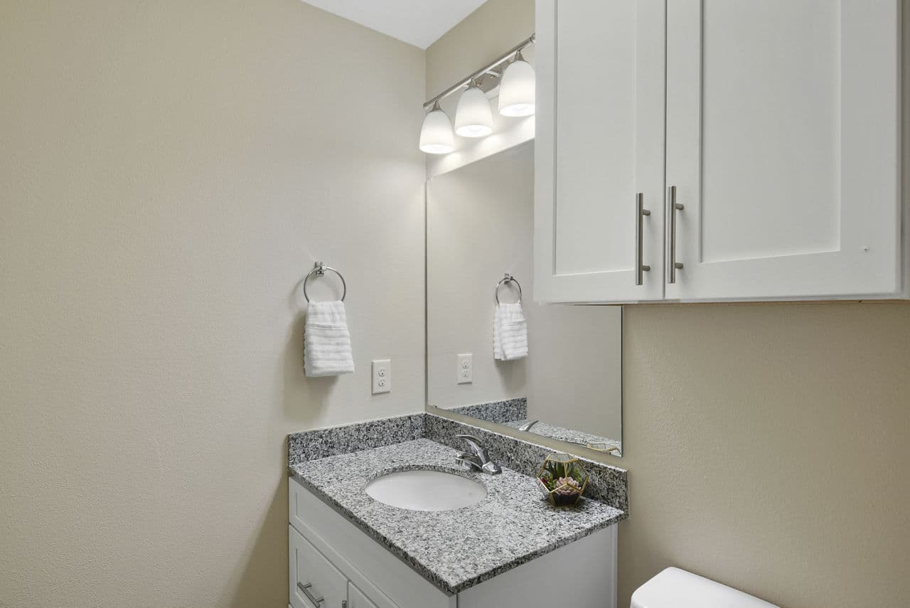 Icon Apartments 26 of 26