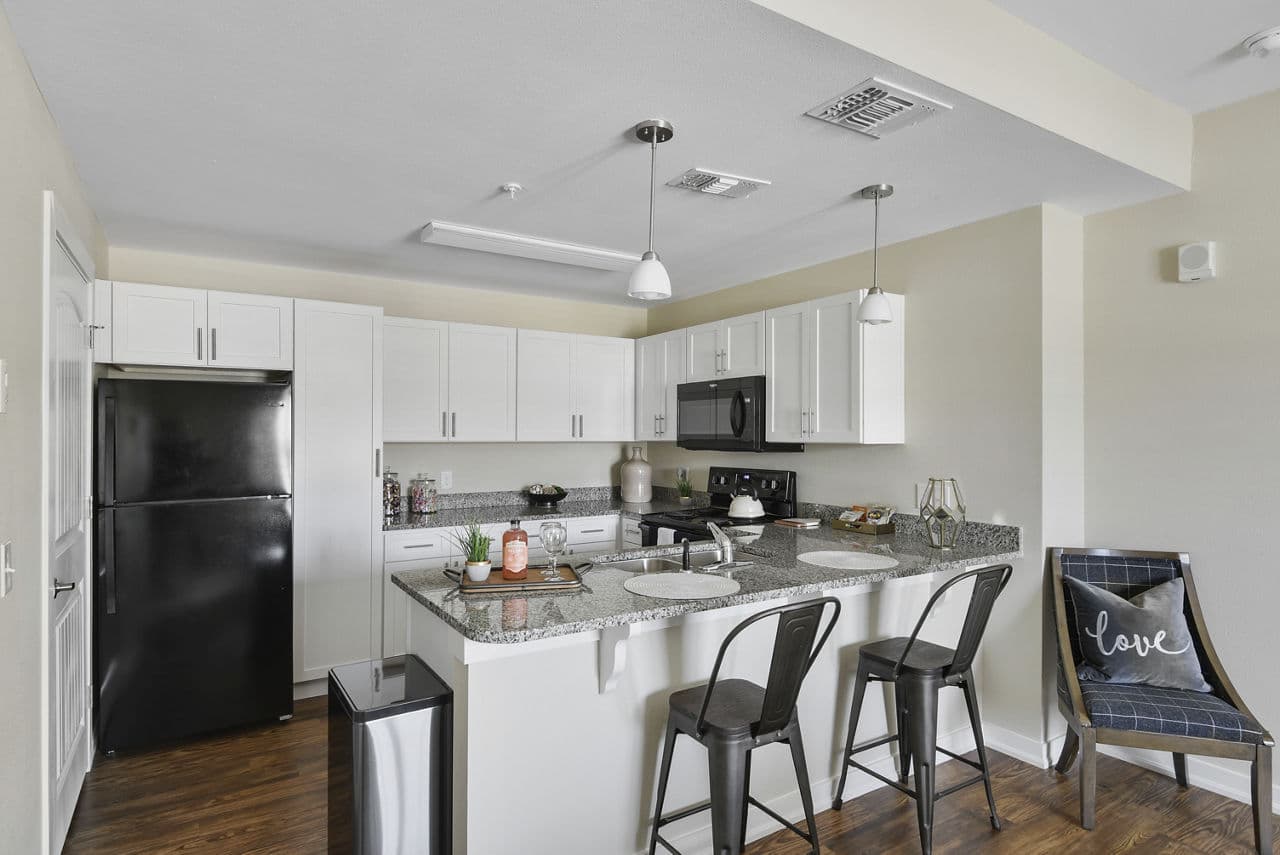Icon Apartments 20 of 26