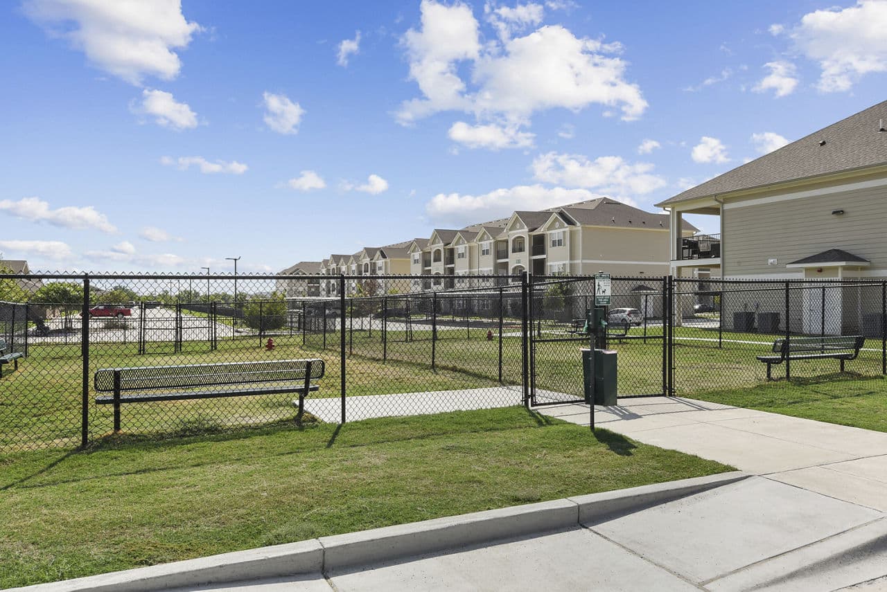 Icon Apartments 18 of 26