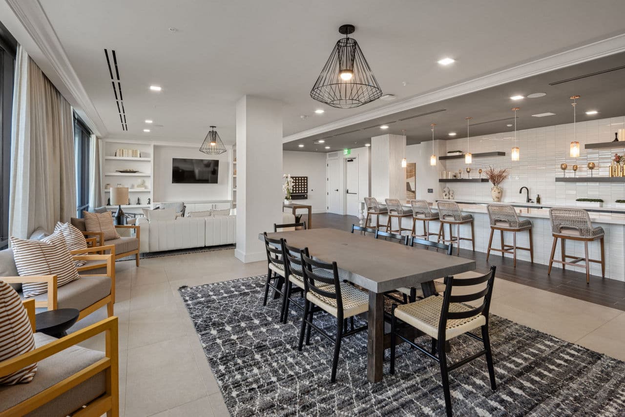 Overlook at Radius Dilworth Apartments & Penthouses 4 of 23